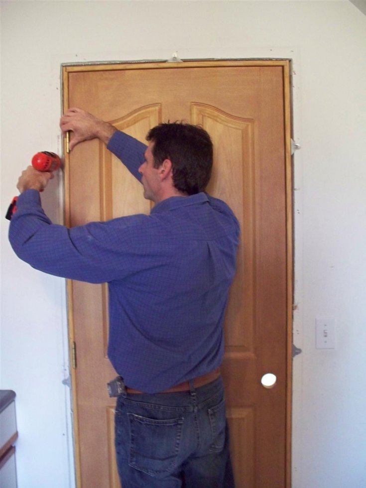 Установка дверей своими руками: пошаговая инструкция правильной установки межкомнатной двери с полным описанием процесса