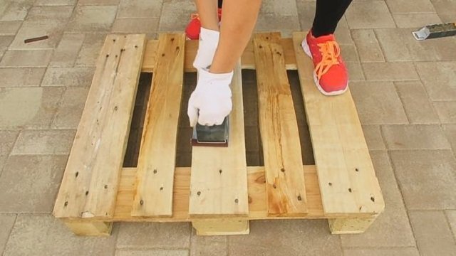 Как сделать скамейку из паллет: скамейка из поддонов своими руками